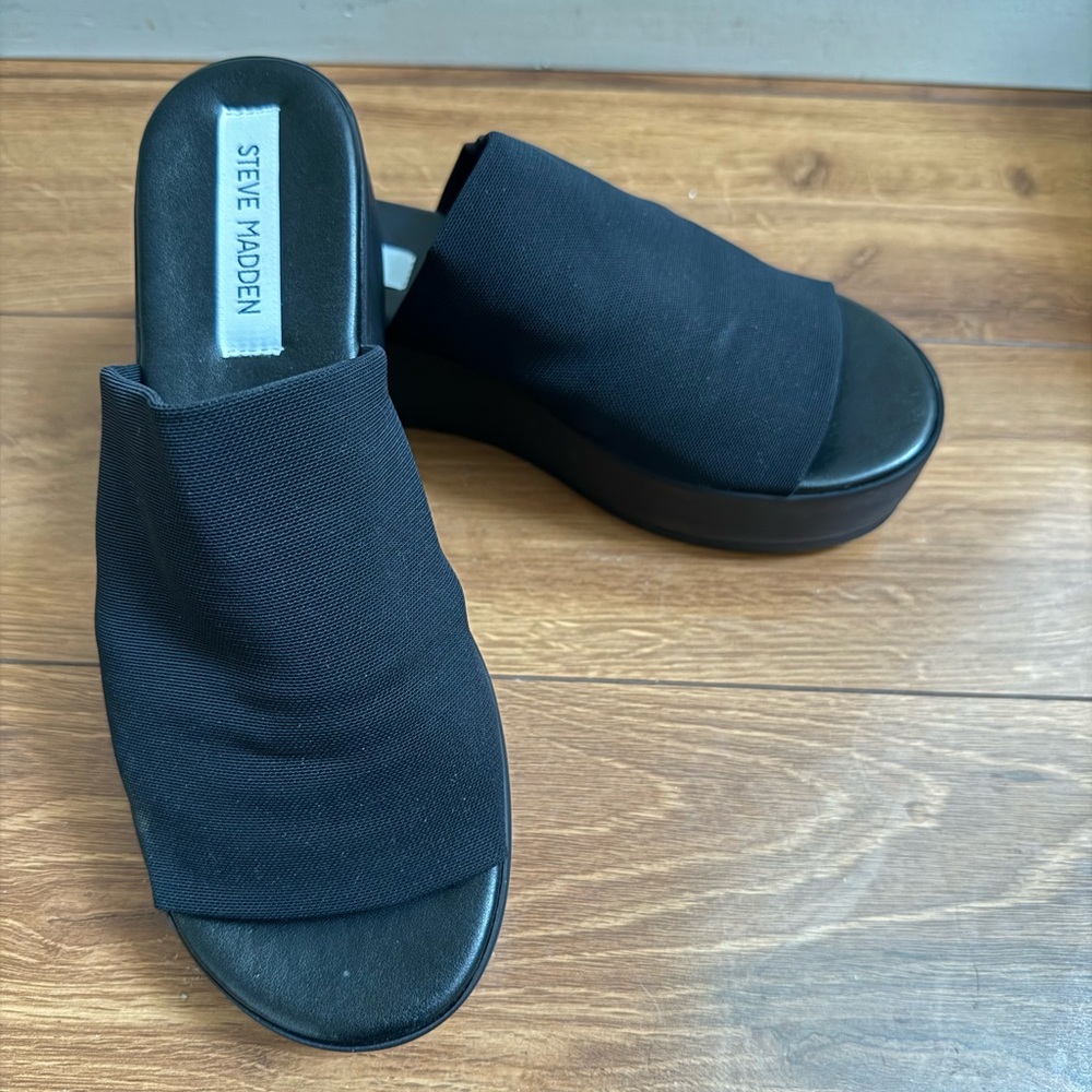 Steve Madden Black Platform Mules